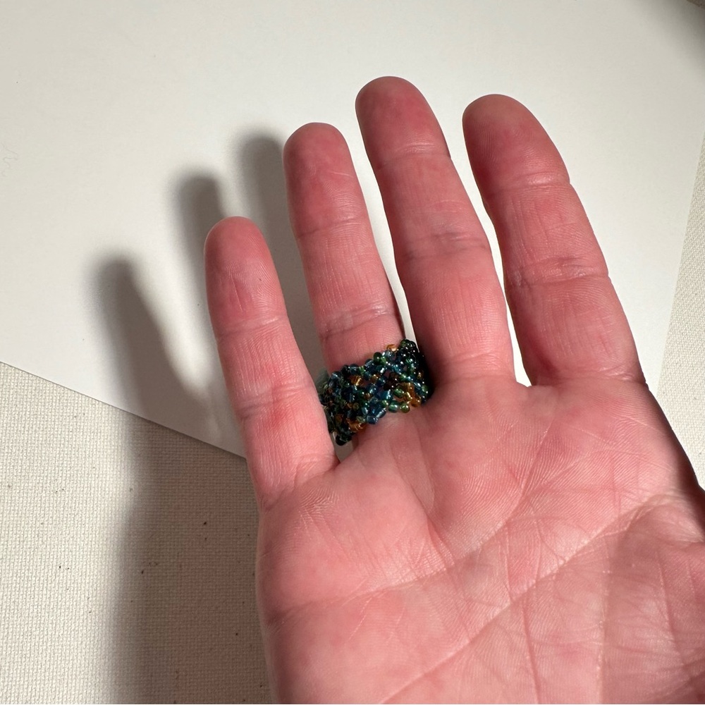 beaded crystal statement ring - Picture 3 of 6